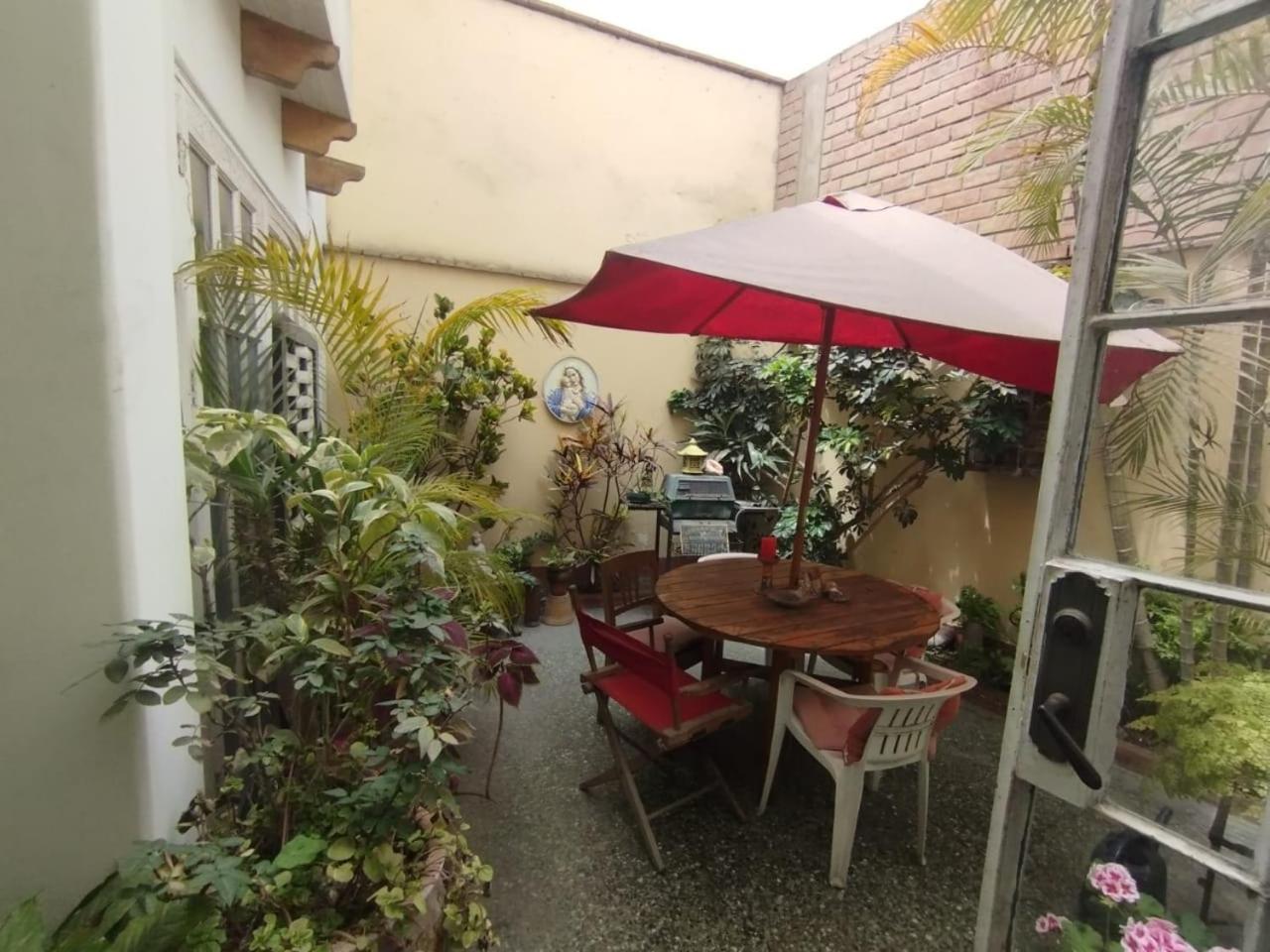Moonlight Homestay Lima